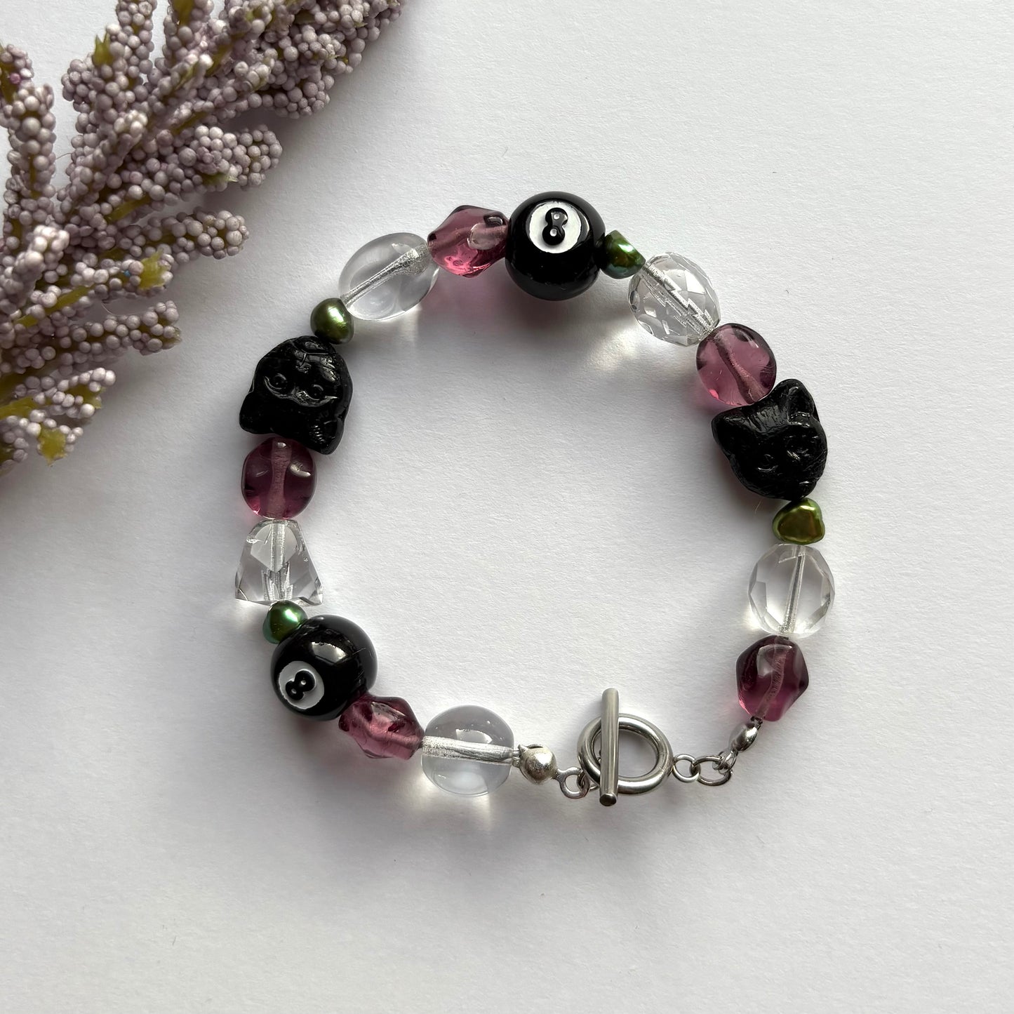 Superstitious bracelet - beaded with glass cat, pearl and 8 ball charms