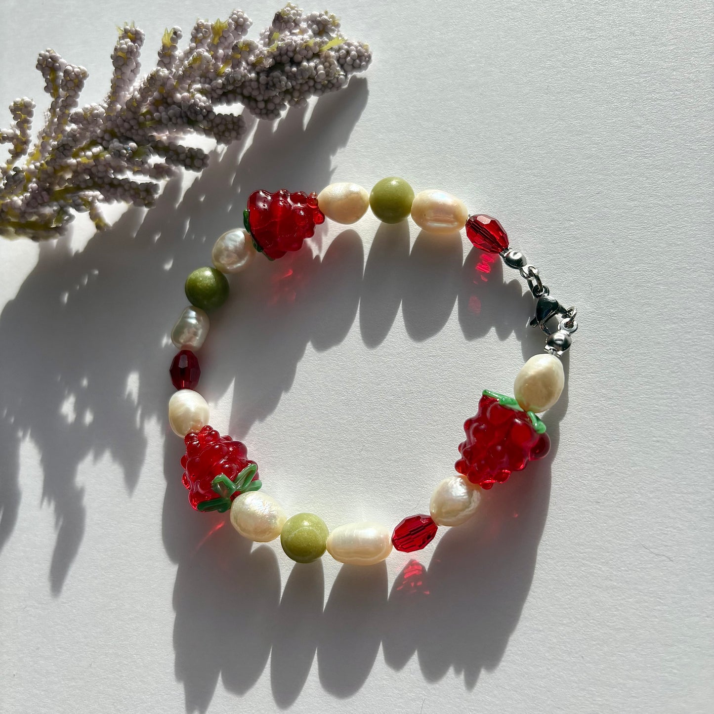 The Fruit basket bracelet - red raspberries, freshwater pearls and green jade crystals