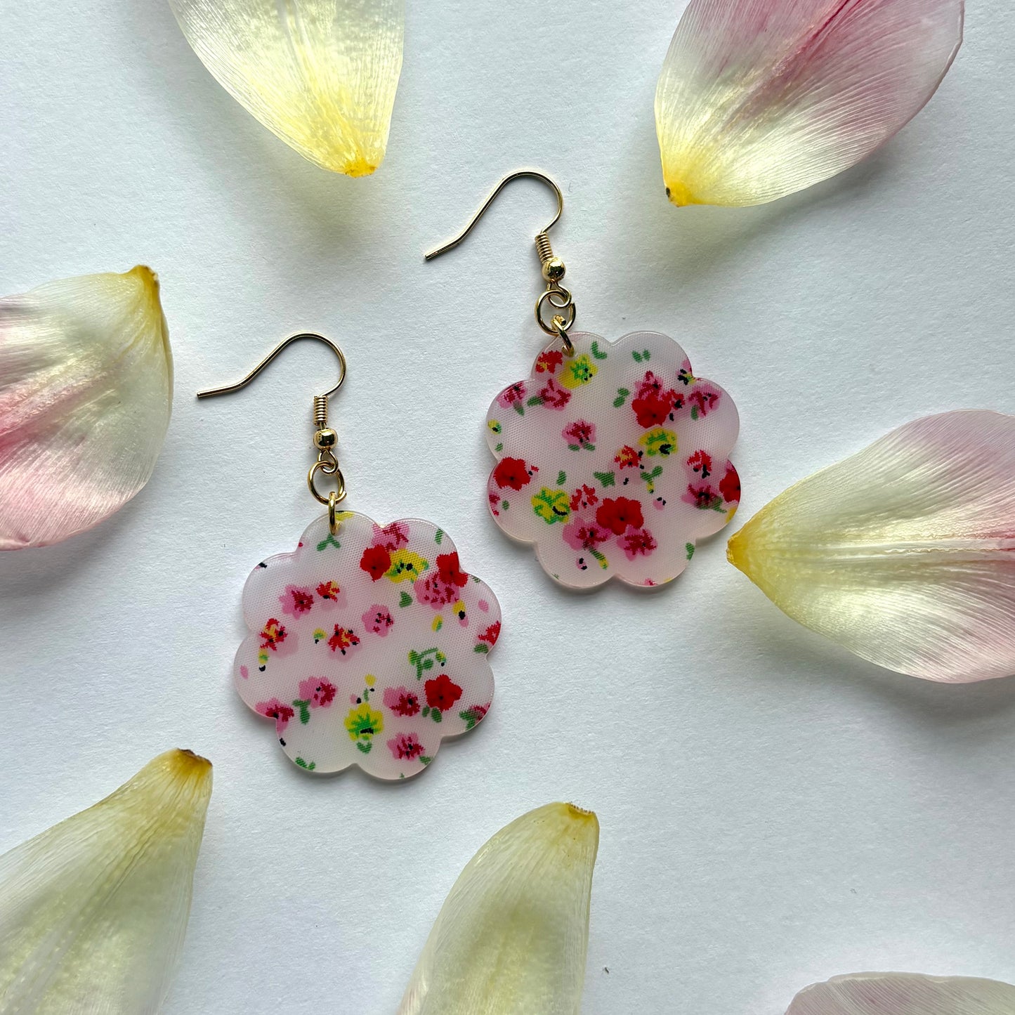 Cool large statement pink heart with red rose flower gold plated earrings