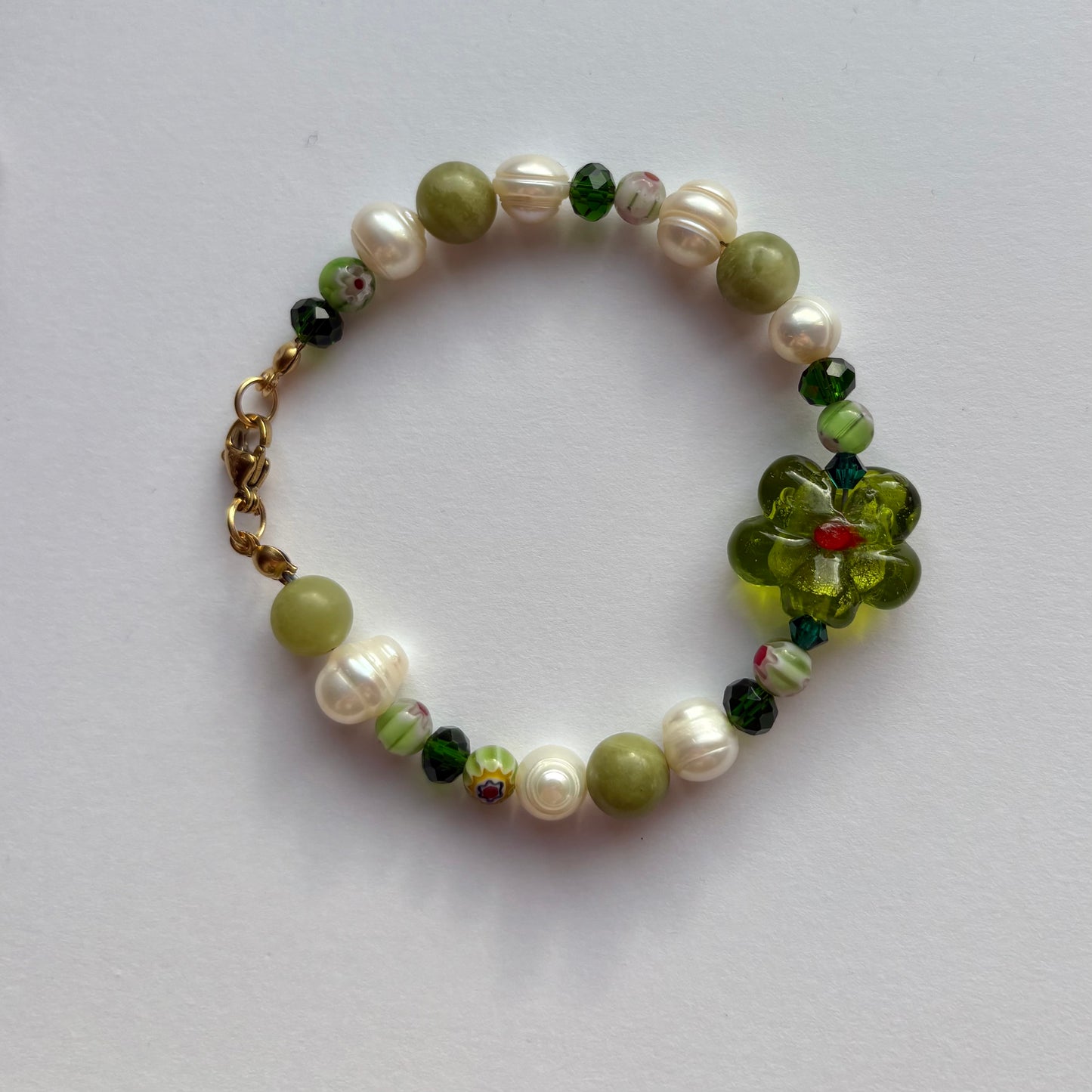 Pearl Meadow bracelet - green jade crystal and freshwater pearl flower