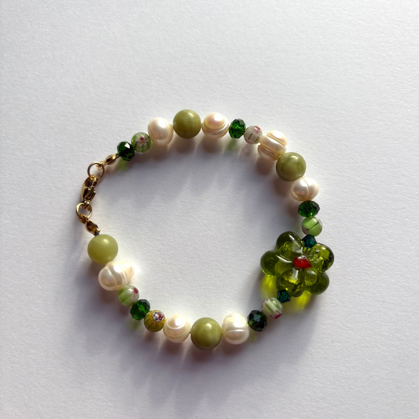 Pearl Meadow bracelet - green jade crystal and freshwater pearl flower