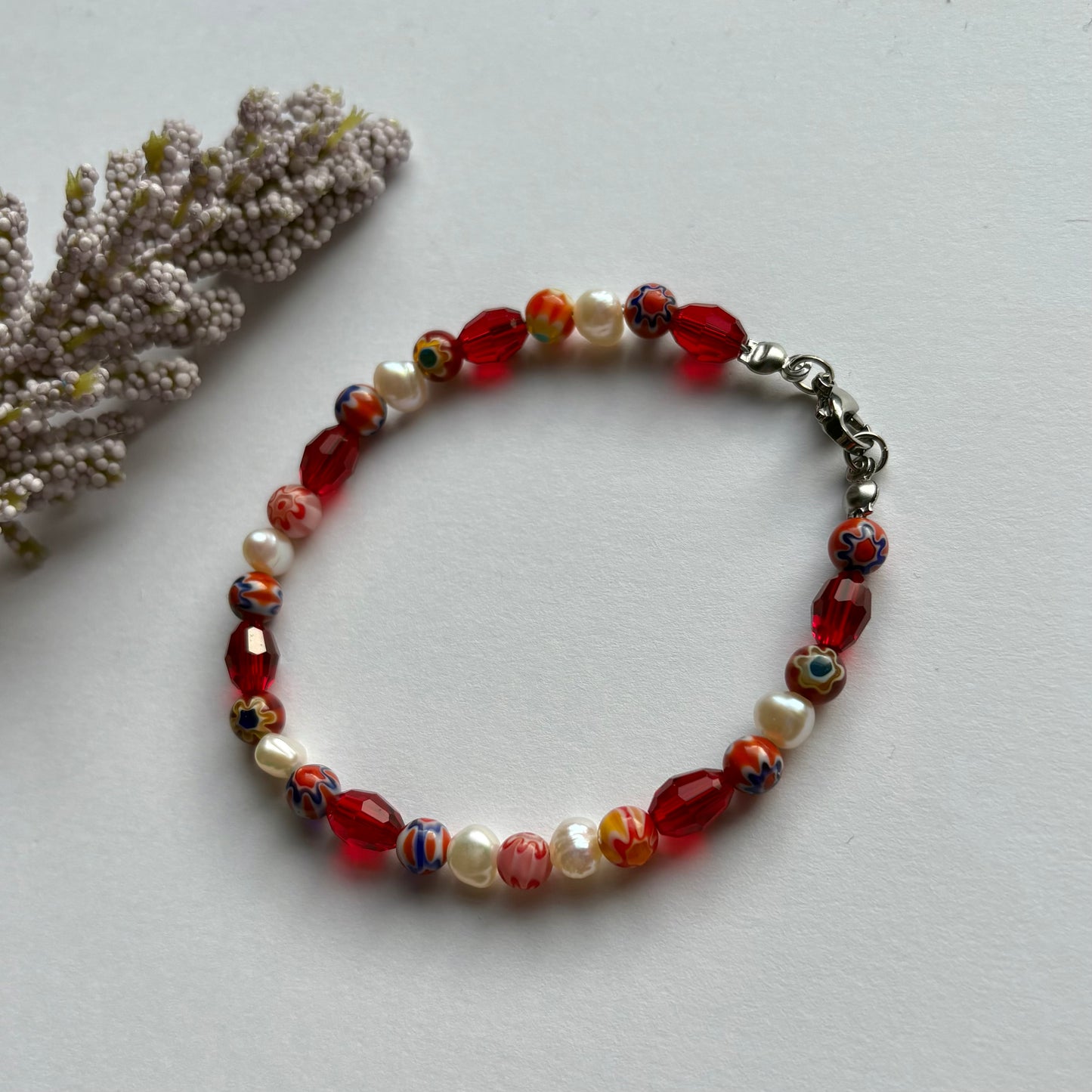 Rogue Pearl bracelet - red and white bracelet featuring freshwater pearls bracelet