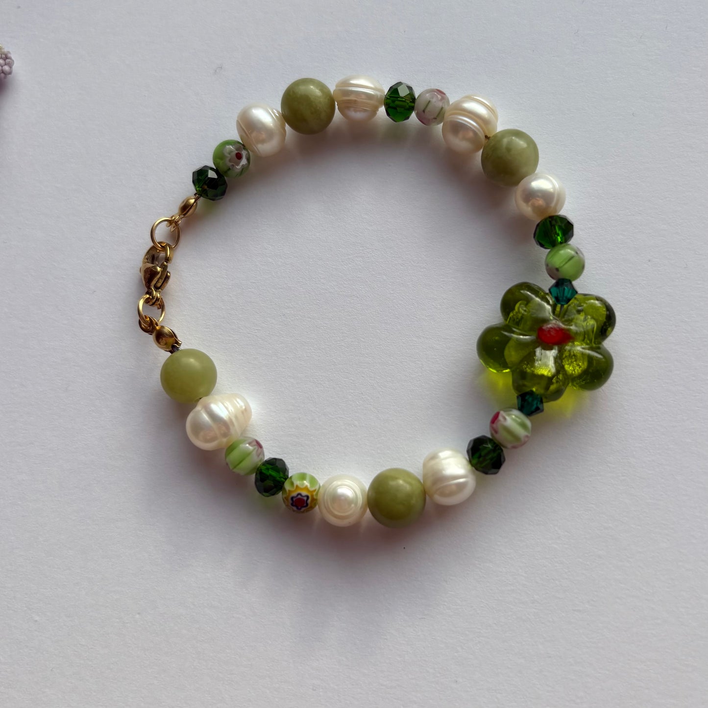 Pearl Meadow bracelet - green jade crystal and freshwater pearl flower